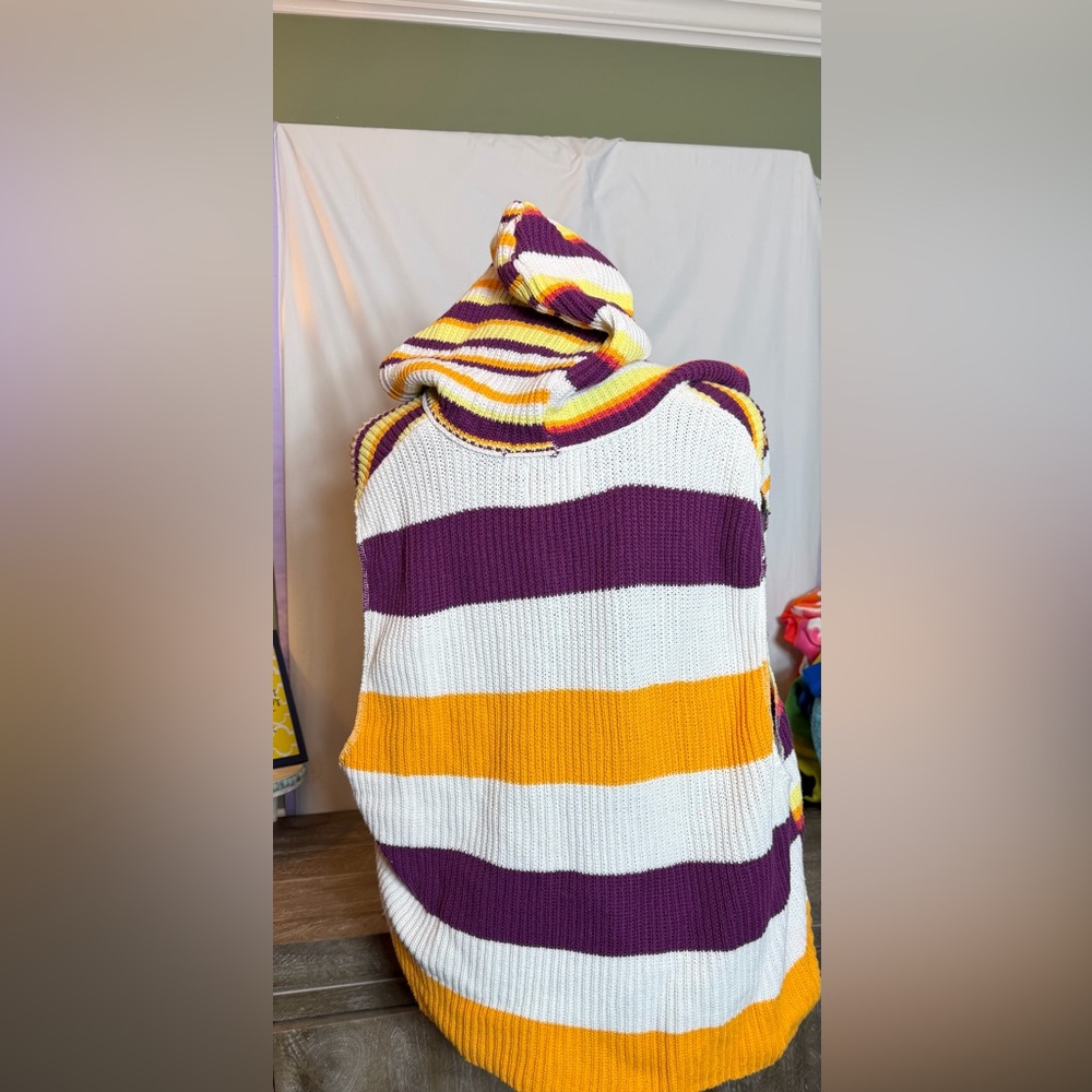 BDG Multicolor Striped Knit Cropped Sweater - Picture 2 of 3